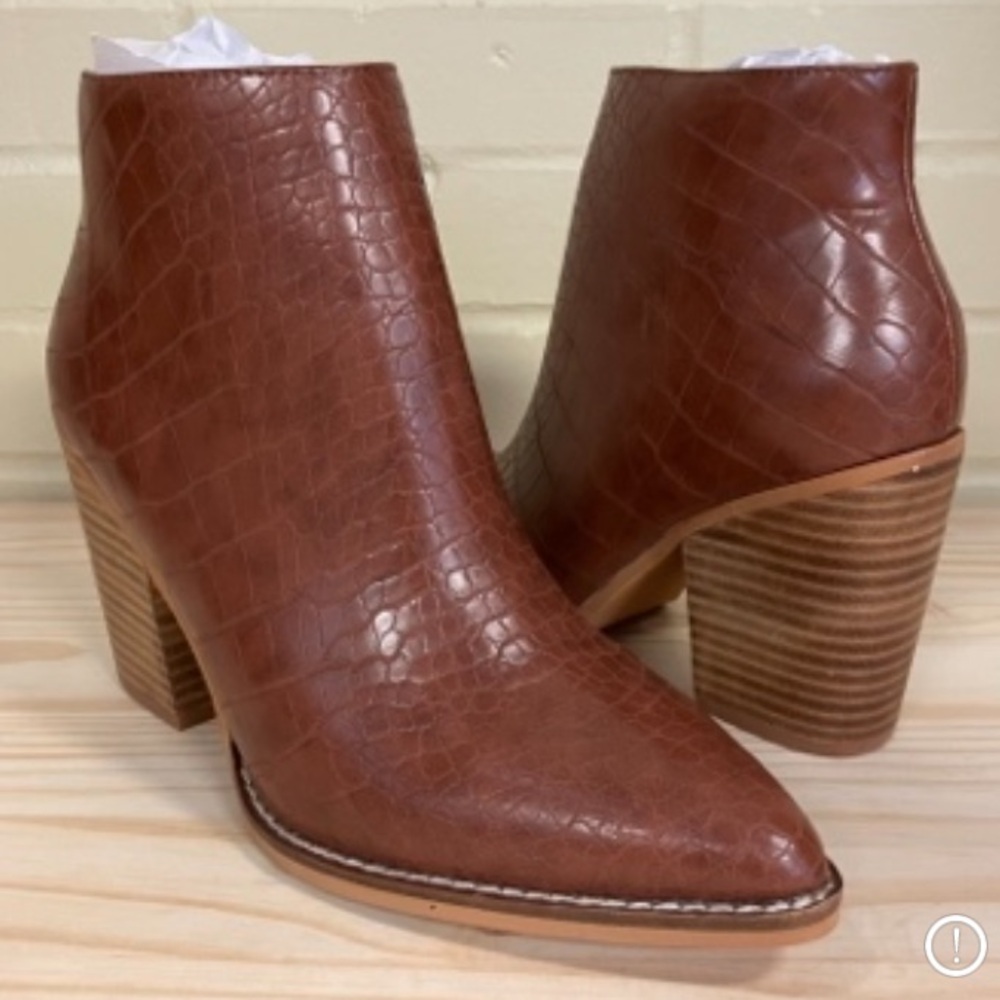 Brown Ankle Boots | Size 6.5